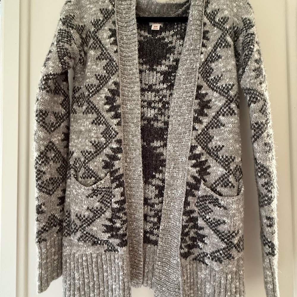 Mossimo Supply Co. Gray and Black Patterned Cardigan